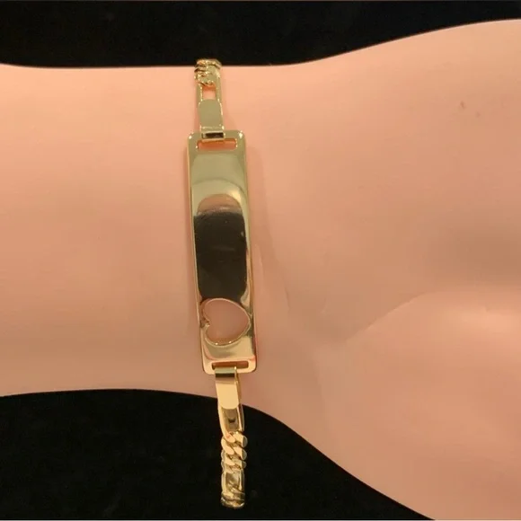 Charming Gold Heart Bracelet for Kids - Picture 2 of 6
